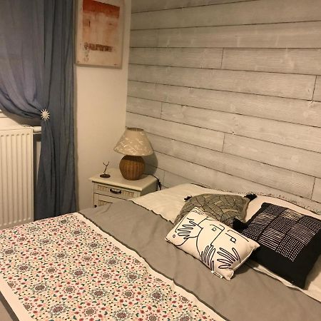 Jolie Chambre Dans Quartier Calme Eysines Εξωτερικό φωτογραφία