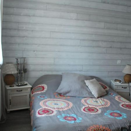 Jolie Chambre Dans Quartier Calme Eysines Εξωτερικό φωτογραφία