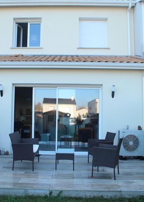 Jolie Chambre Dans Quartier Calme Eysines Εξωτερικό φωτογραφία